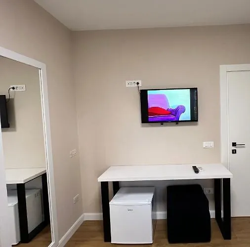 90 Boutique Hotel 4*